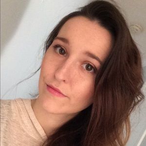 Meet your Posher, Megan