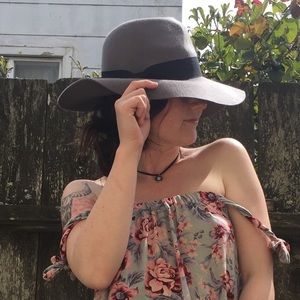 🌸HP🌸 Grey Wide-Brimmed Wool Hat