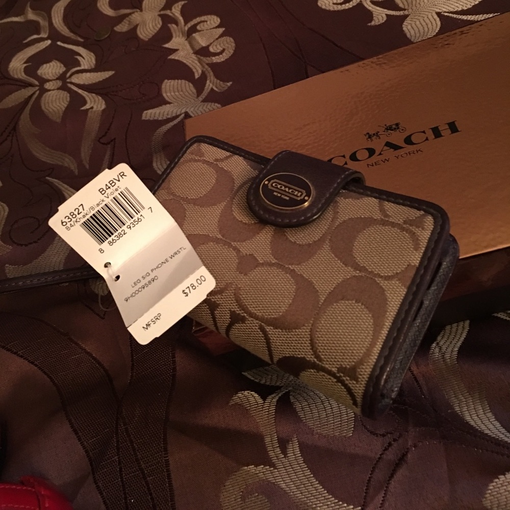 Coach cell phone case I phone 4or5 brand new