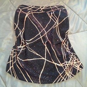 Fitted sleeveless top