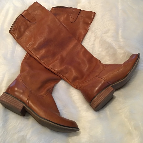 Shoes - Buttery soft leather- Knee/ above knee boots