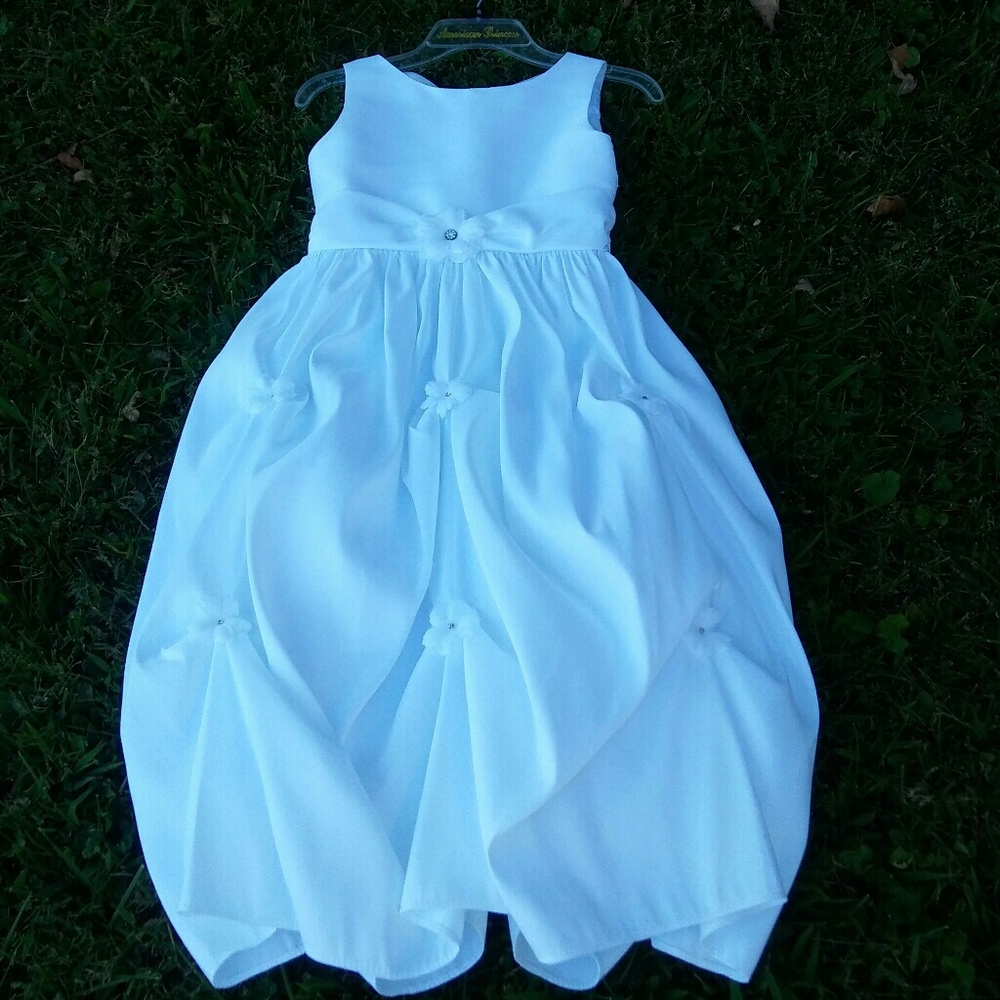 ADORABLE flower girl dress!!!!!🌼🌸
