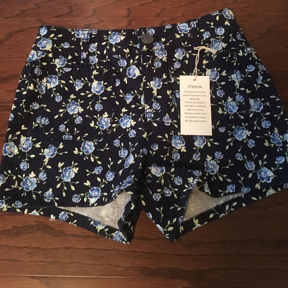 SO DENIM SHORTS - NWT