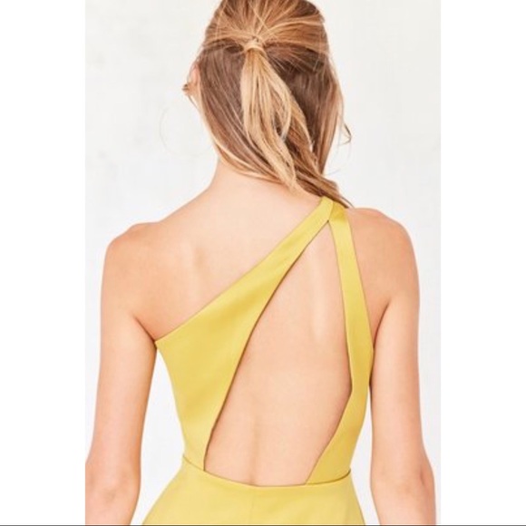 UO Silence & Noise Sunbeam One Shoulder Dress - Picture 4 of 8
