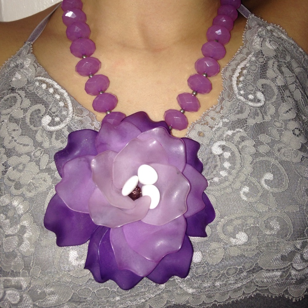 Flower necklace