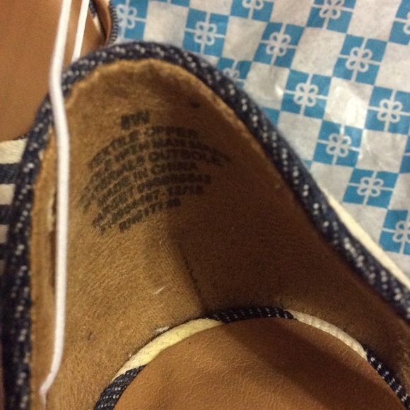 💥Merona💥 Pointy flats💥Cream & Navy💥 - Picture 6 of 8