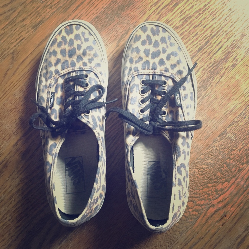 Cheetah Print Classic Vans Women 9.5- Men 8