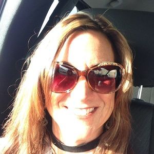 Meet your Posher, Anita