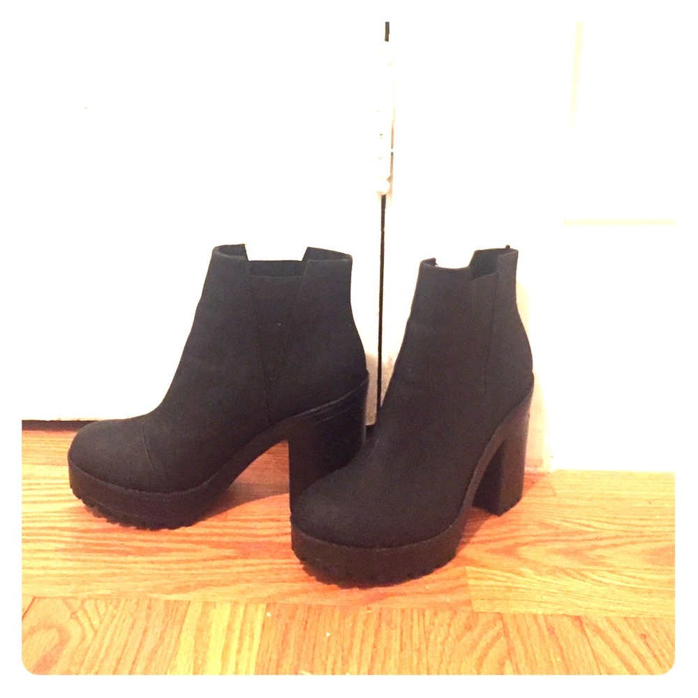 H&M Divided Black booties. Size 38