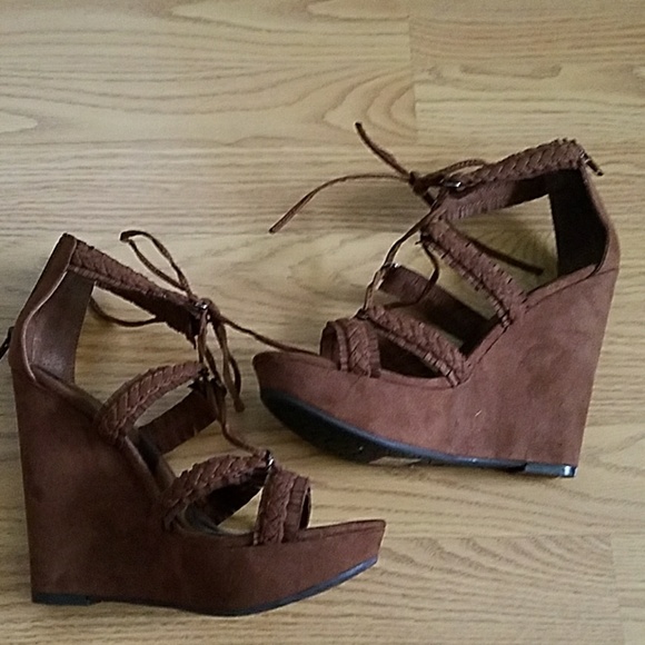 Carlos Santana wedges - Picture 3 of 4