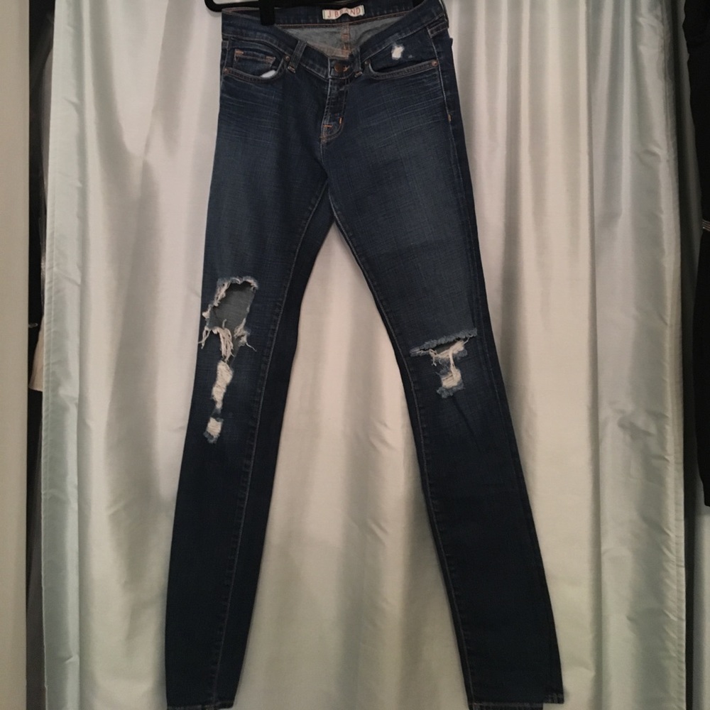 J Brand Low Rise Pencil Leg Ripped Jeans