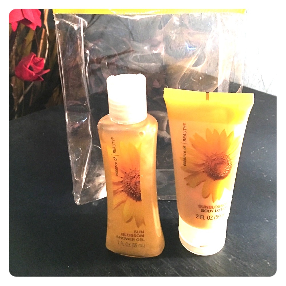 Body Lotion and Shower Gel Gift set