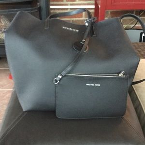 Michael Kors Large Tote with Wristlet