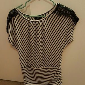 Black and white top