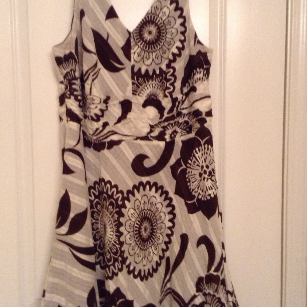 Beautiful dress for the summer!