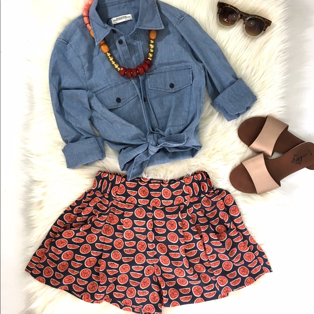 A little slice of adorable! Orange slice shorts
