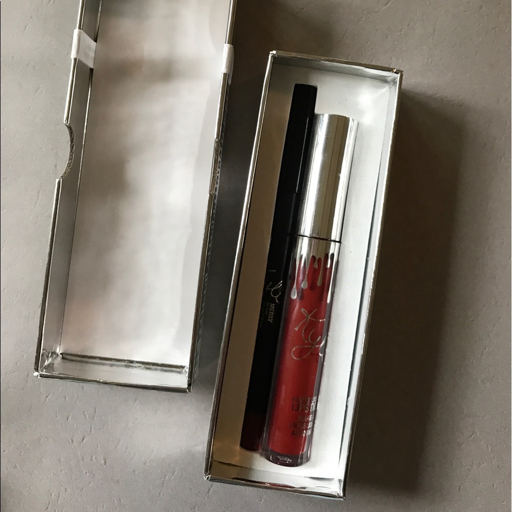 Merry Lip Kit Kylie Cosmetics