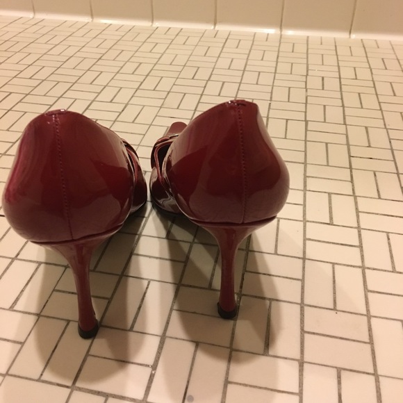 Shoes - Picture 4 of 4