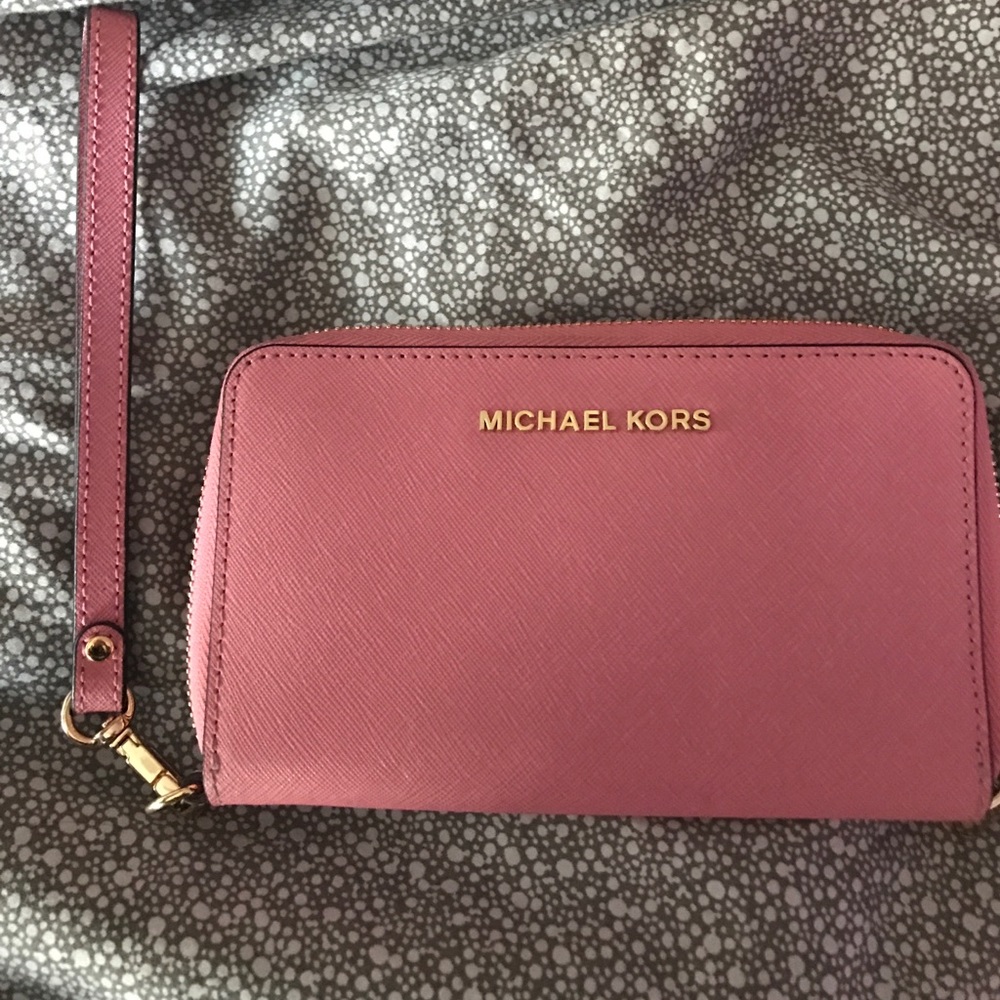 Michael Kors Wristlet