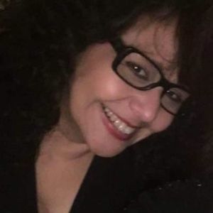 Meet your Posher, Yvette