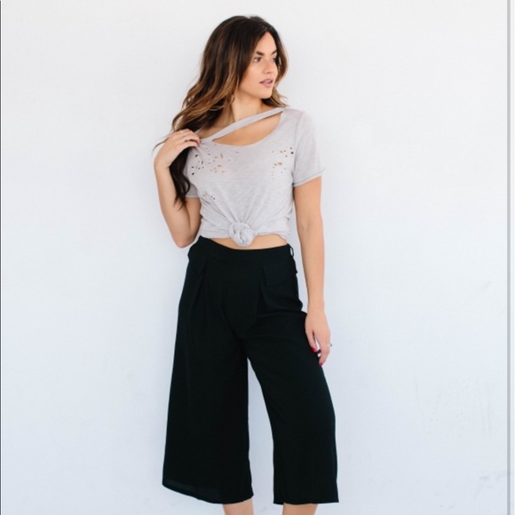 LAST THRASHER TOP IN NUDE - Picture 3 of 5