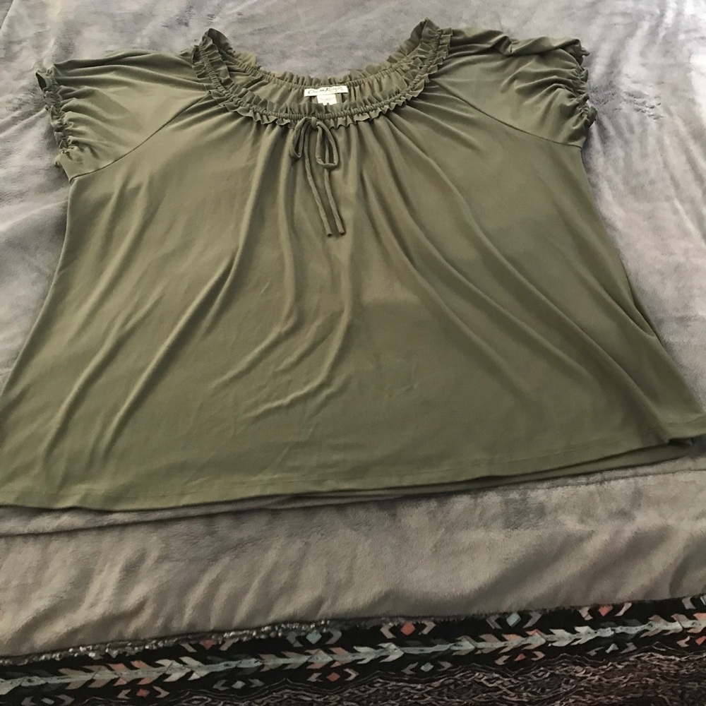 Claudia Richard Short Sleeve Blouse