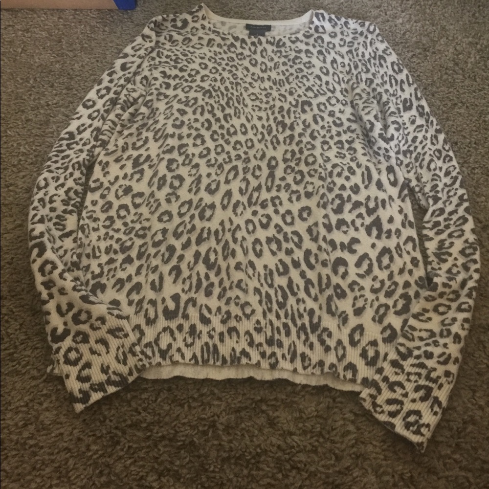 ANN TAYLOR LEOPARD SWEATER