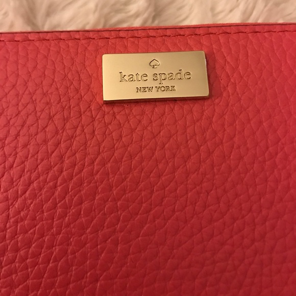 Kate Spade Wallent - Picture 2 of 3