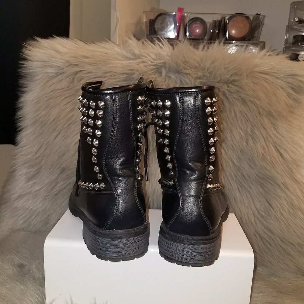 Super Cute Studded Combat boots - Picture 3 of 4
