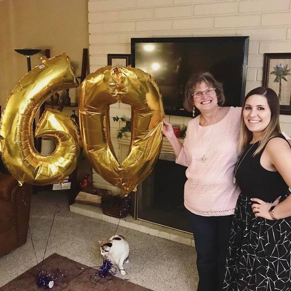 Meet your Posher, Cindy - Picture 1 of 1