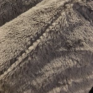 Meet your Posher, Hope