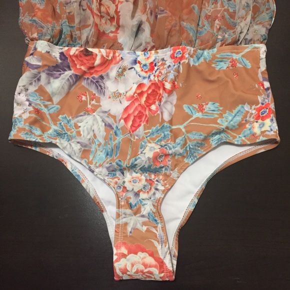 Vintage Style Floral Mesh Swimsuit - Picture 6 of 8