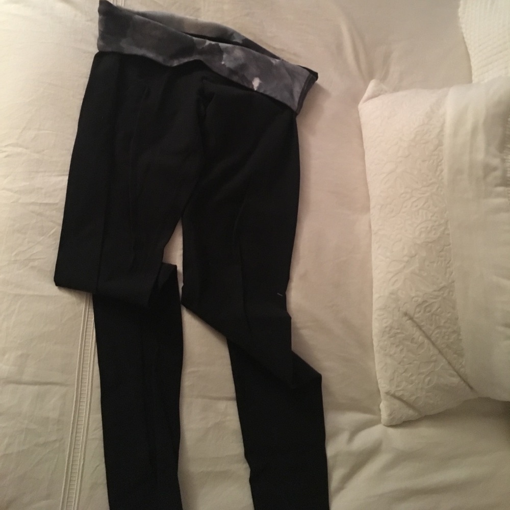 Lululemon leggings.