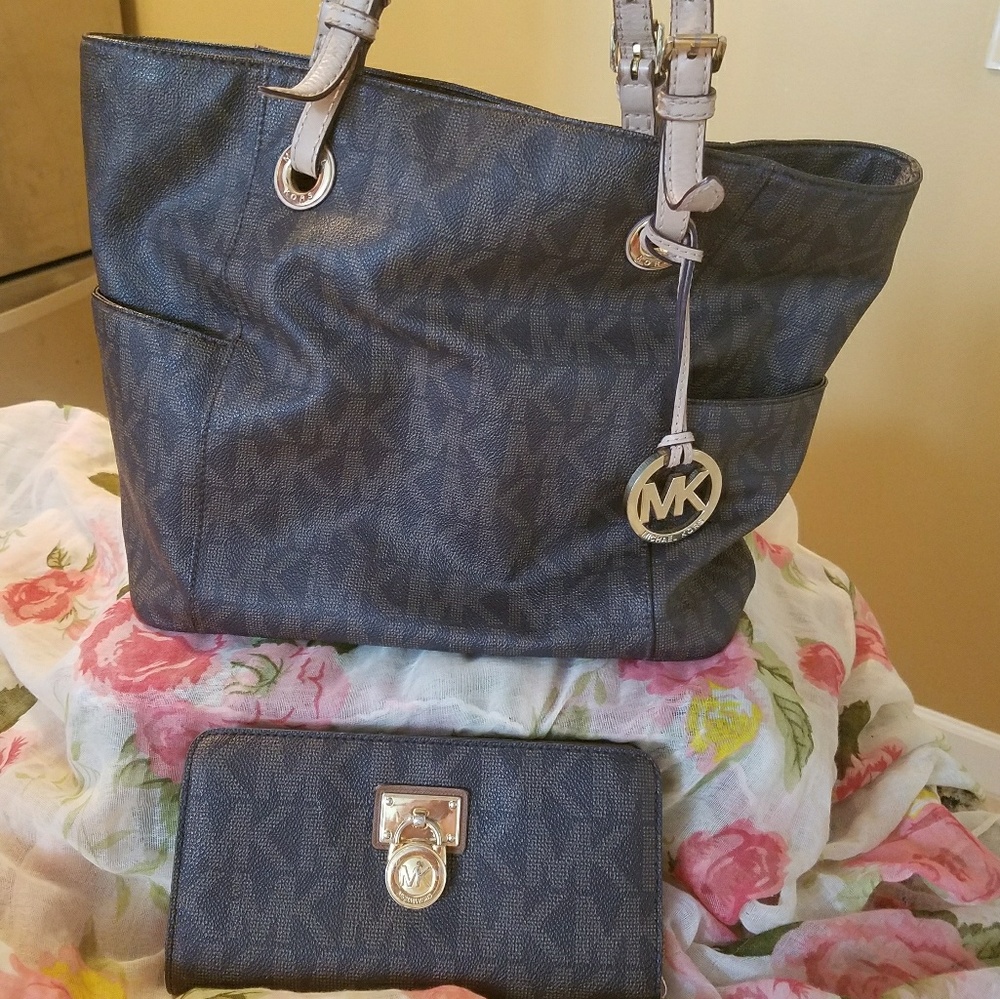 Authentic Micheal Kors Bag