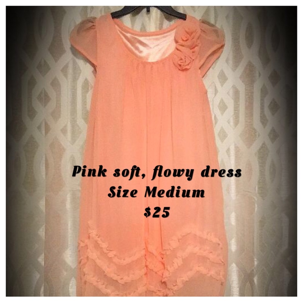 ❌❌SOLD❌❌Pink, soft, flowy dress