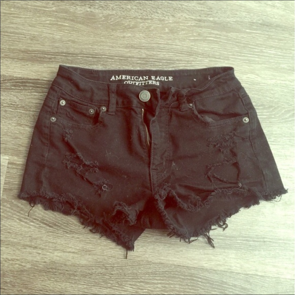 AMERICAN EAGLE high waisted black Jean shorts