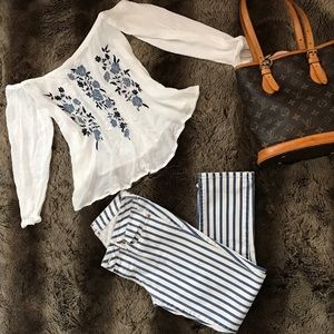Abercrombie & Fitch off shoulder top