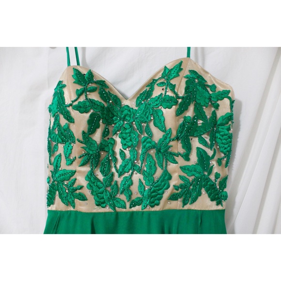 SHERRI HILL #1924 GREEN PROM DRESS (WORN ONCE)! - Picture 3 of 7