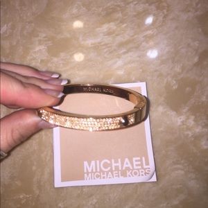 Michael Kors bracelet•