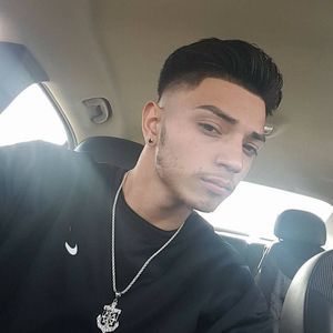 Meet your Posher, Lorenzo