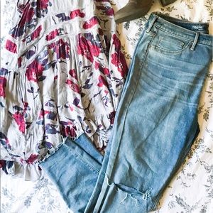 Relaxed Power Stretch High Rise Jegging