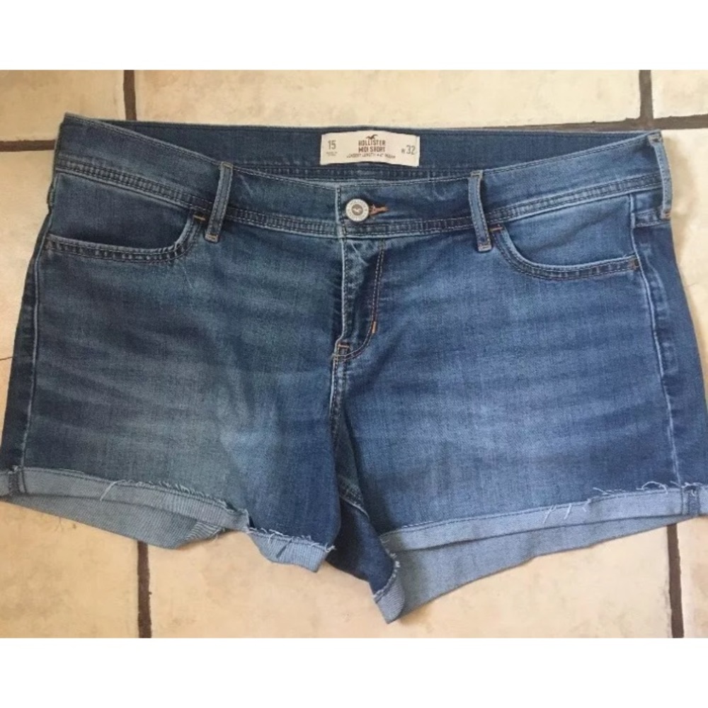New Hollister midrise shorts