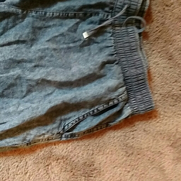 F21 Fashion Joggers - Picture 3 of 4