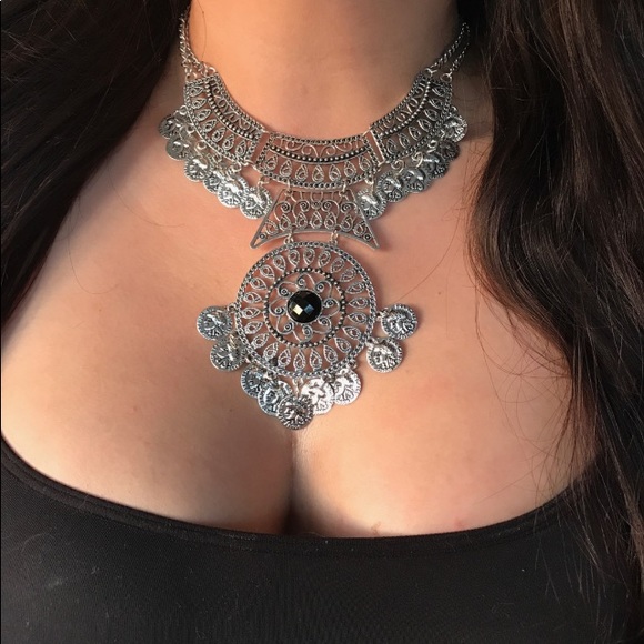 🆕 Hot Silver Toned Bohemian Styled Necklace!!🛍 - Picture 2 of 4