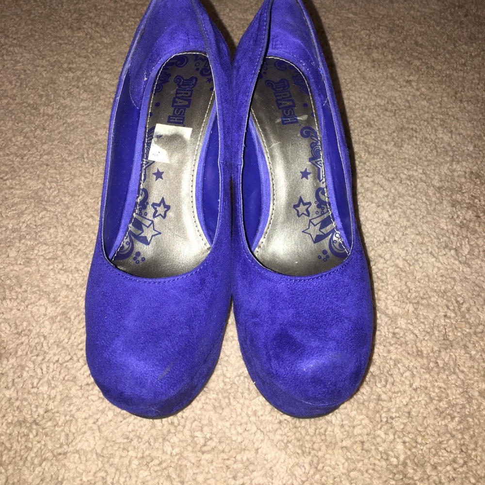 Blue wedge .