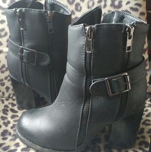 High heeled boots