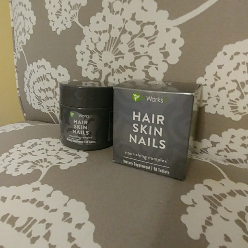 It Works! Hair Skin Nails