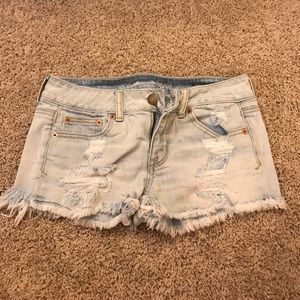 Destroyed American Eagle shortie size 2