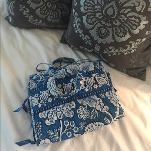 Vera Bradley hanging organizer for travel