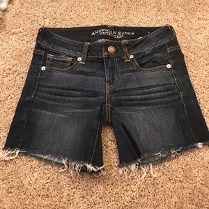 American Eagle midi short size 2